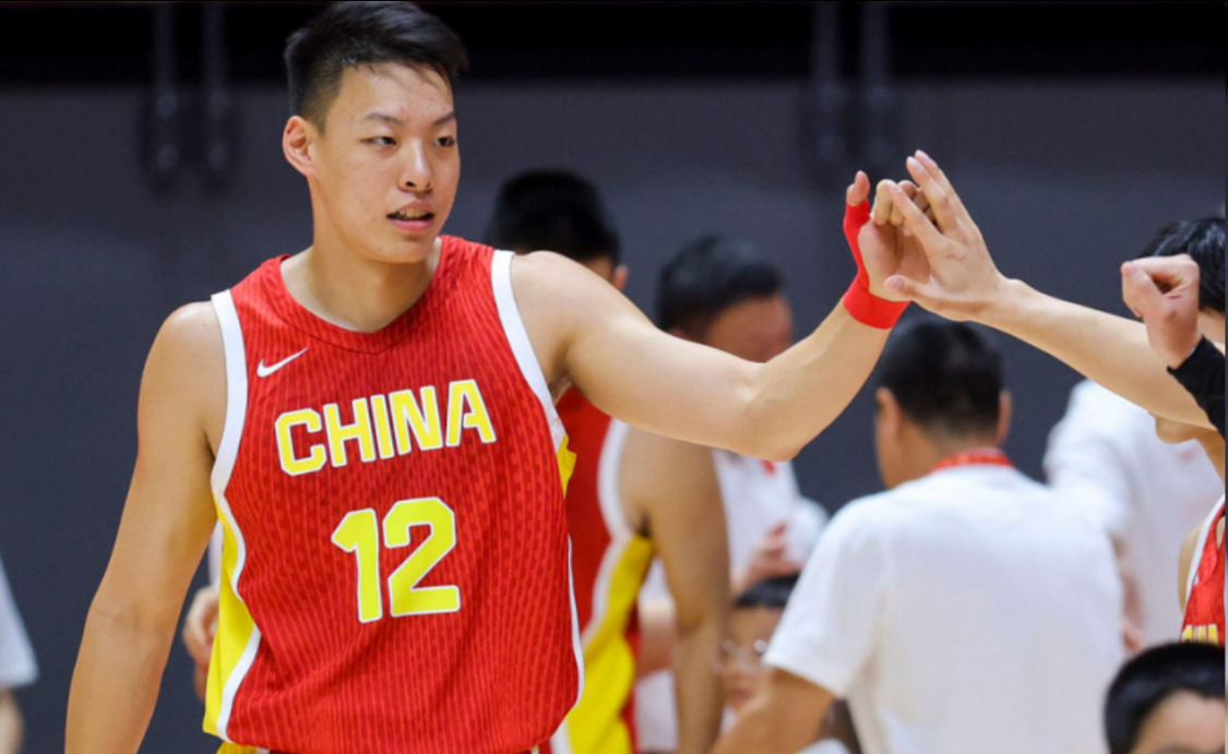 英雄联盟赛程-这是郭士强选的年轻国手？2分2板+正负值最低，球迷：球商真不行