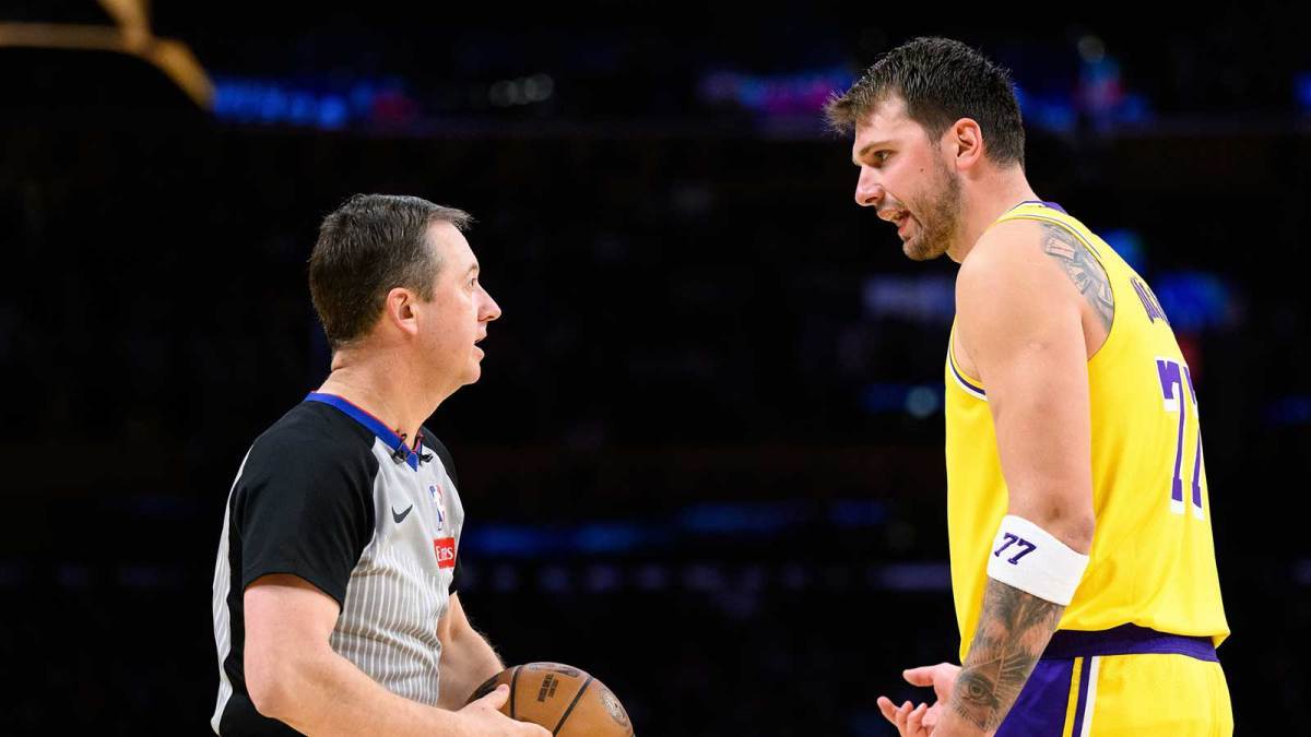 英雄联盟赛程-起鸡皮疙瘩了，湖人队东契奇在史诗般战胜掘金队后被现场球迷感动